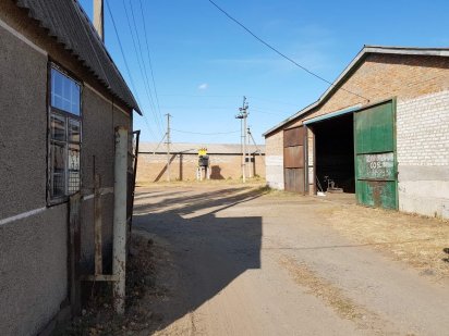 Продам участок.Здам в оренду.Ціна договірна.