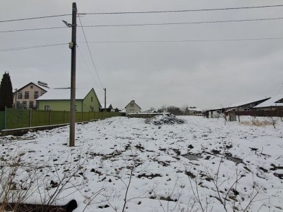 Продаж землі в Пустомитах