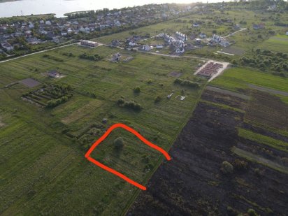 Зeмeльна ділянка 6 соток під забудову