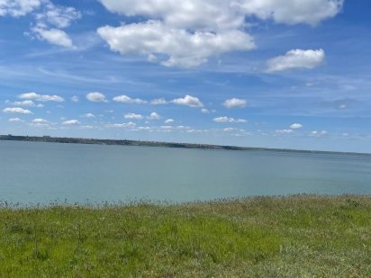 Продам земельный участок со своим пляжем