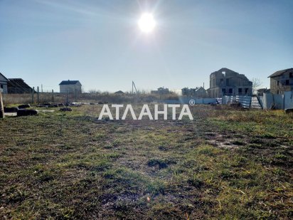 Продаётся участок 10 сот. в Сухом Лимане с дачным домиком