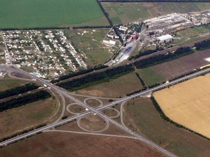 Под АЗС -30с Киевское шоссе Клеверный мост  ‼️ Объездная , с. Усатово