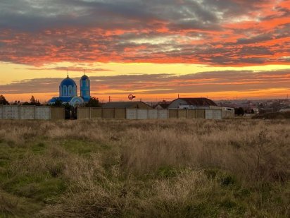 Продаю живописный участок в с. Прилиманское