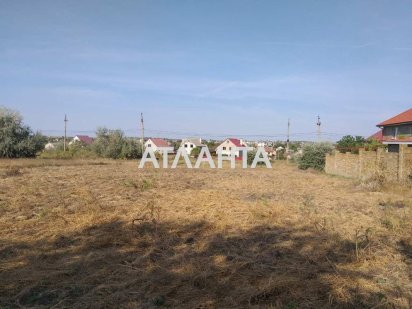 Ділянка поруч з центральною вулицею Великий Дальник