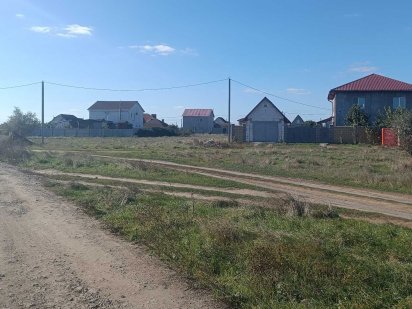 Участок в  начале Красноселки Красноселка