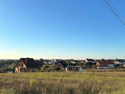 Земельна ділянка  с.Корнин ,вул. Будівельників 16000 Корнин