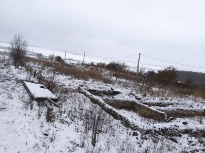 Земельна ділянка під забудову, рівна, по 6 сот. Давидківці