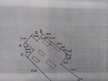Земельна ділянка 90 сотих з будівлями Сторожинец