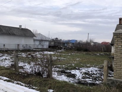 Продам земельну ділянку в центрі Мамаївців Мамаевцы