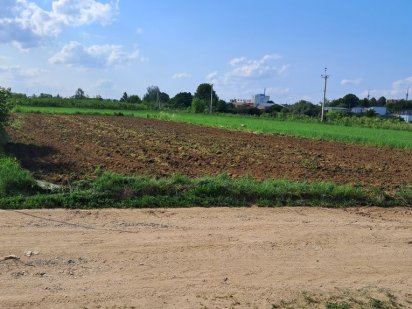 Земельна ділянка площею 10 соток з документами під будівниство Острица