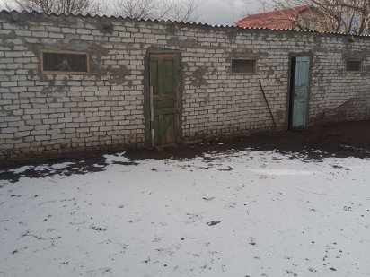 Продам участок с помещением под склад Бабурка