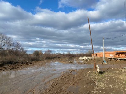 Продаж земельної ділянки для будівництва.