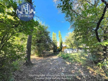 Продається земельна ділянка в затишному мальовничому місці. Черновцы