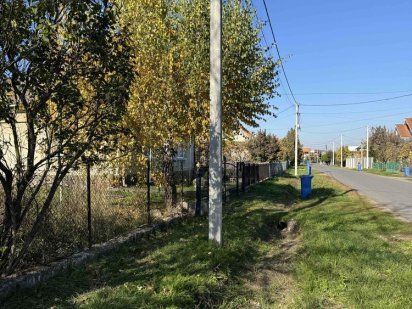 Продаж землі