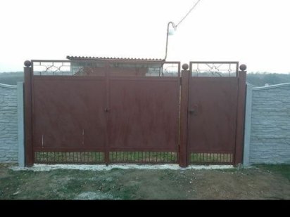 ПРОДАМ земельну ділянку з розпочатим капітальним будівництвом Полтава