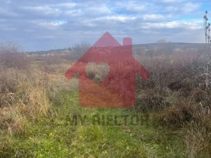 Продаж земельної ділянки 9 сот!