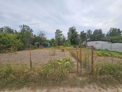 Продам дачу з металевим вагончиком СТ Автомобіліст Чернигов