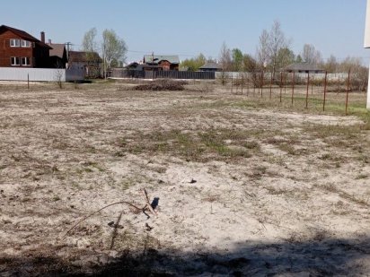 Продаю участок 12 соток 6 км от метро славутыча рядом осокор клуб ..