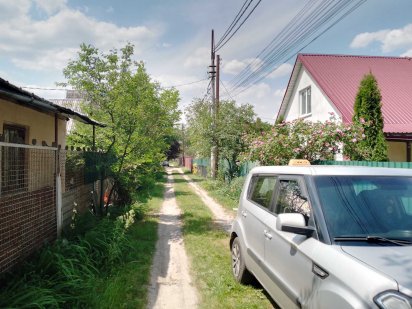 Берковец .Синеозерная ,вторая линия от леса ,с домиком ! Тишина и уют! Київ