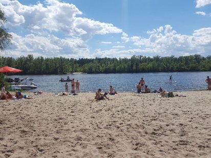 Участок в центрі Русанівських садів, біля пляжу. Киев