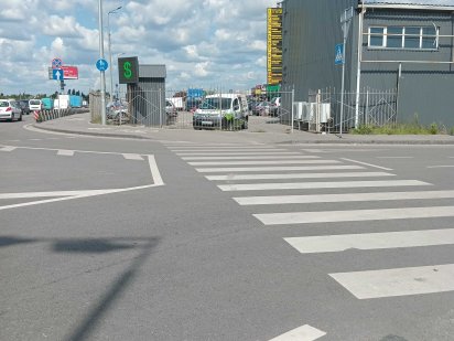 Участок буд.(пiд СТО) за авторинком Жуляни-Київ-ділянку 6 (+6) соток Киев