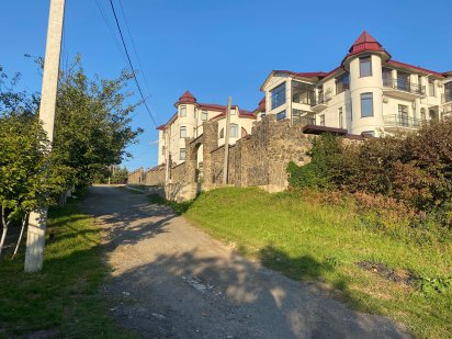 Продаж земельної ділянки для будівництва з гарним видом на місто.