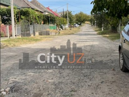 Продається ділянка під котеджі