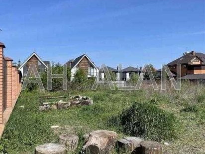 Продаж ділянки 4.3 сот під забудову в Києві, Жуляни Киев