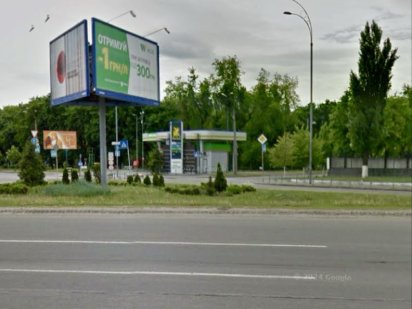 Продам участок Подол. Прямой фасад на оживленную автомагистраль. Киев