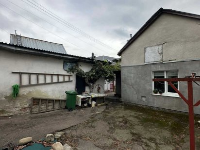 Продається земельна ділянка по вул. Варшавська - Ак. Возняка