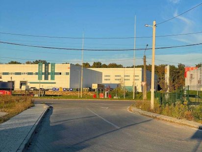 Продаж земельної ділянки під комерційну забудову вул. Зелена