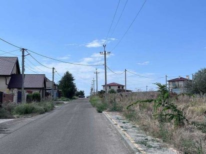 Продам участок с коммуникациями. Одесса