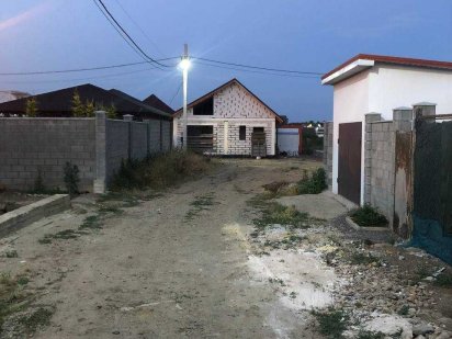 Земельна ділянка і будова Одесса