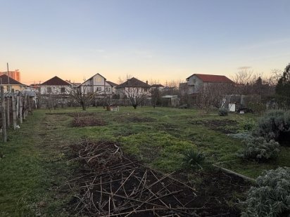 Ділянка правильної форми червоний хутір Одесса