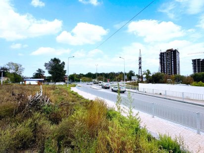 Ділянка під будівництво з усіма комунікаціями