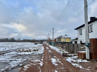 Ділянка 10 соток біля ДРЕД