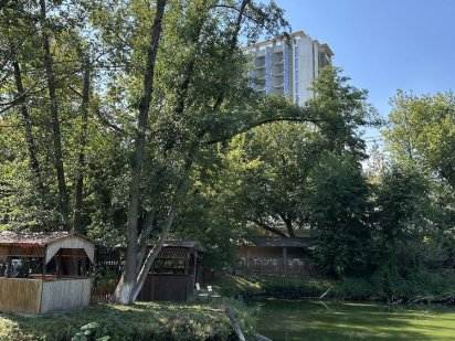 Ділянка біля Ріверпорт в Ірпені фасад