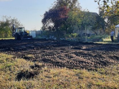 Обмін Ділянка з фундаментом під Києвом (60 км) на озері Софіївська Борщагівка