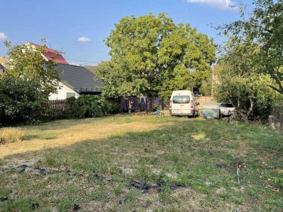 Продається  земельна ділянка 5 соток  с. Петропавлівська Борщагівка Петропавловская Борщаговка