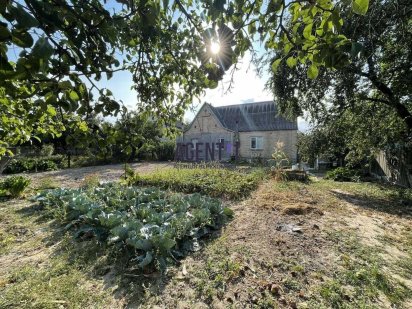 Продаж земельної   ділянки 11 с. центр Петропавлівської Борщагівки Петропавловская Борщаговка