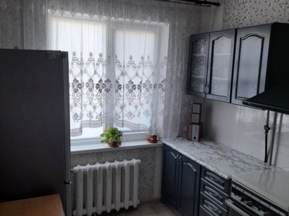 Продам 2х комнатную квартиру+кладовка Херсон