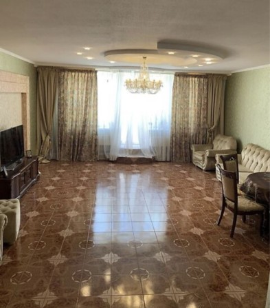 Продаж котеджу з ремонтом! р-н Озерна, 208m2, 3-сотки! - фото 1