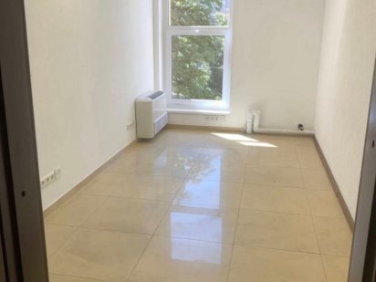 Здам офіси в центрі міста. Барикадна. 2 кабінета з вікнами Днепр