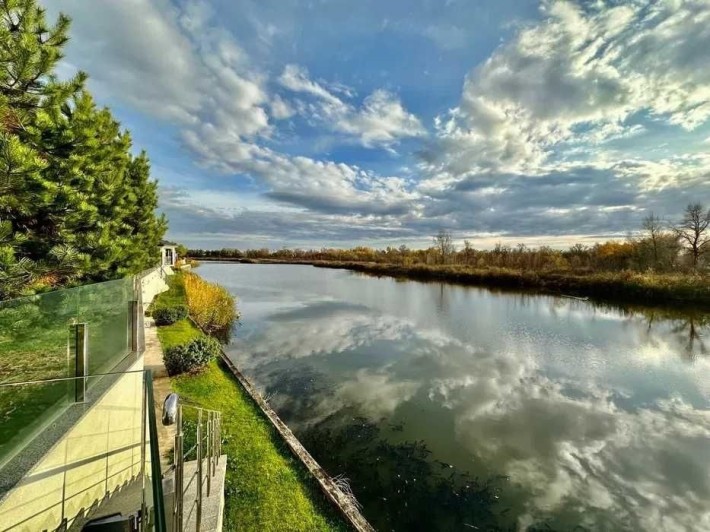 (Без%) Золоче, Zoloche, Ривьера, вихід на річку, Вишеньки - фото 1