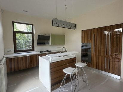 Аренда Шикарный Дом 360квм Центр, Сокольники Харьков