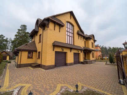 Оренда будинку 940м² з виходом до лісу, за адресою м.Київ,вул.Кіото 29 Київ