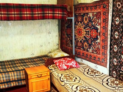 Сдам свою комнату ( с подселением )в коттедже  без залога и коммунала. Кам'янське