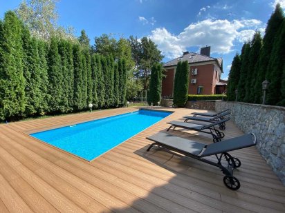 Особняк в элитном п,Лесники с потрясающим участком!Инвертор,генератор! Лесники