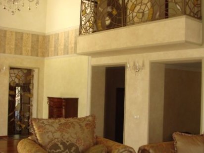 Подгорицы, дом с бассейном в охраняемом КГ Альпийка Подгорцы