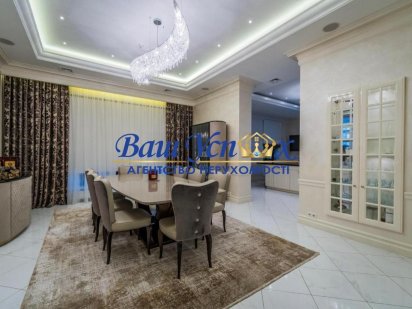 Оренда будинка у мiстечку з выходом на рiчку   . село  Козин Козин